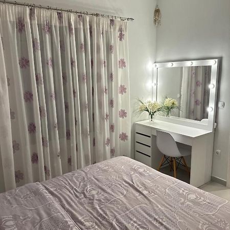 A&A Apartment Piraeus Bagian luar foto